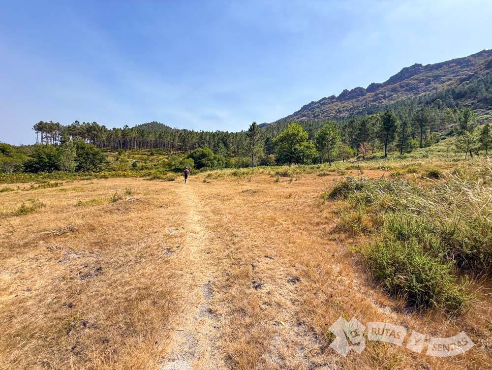 Sendero a la intemperie